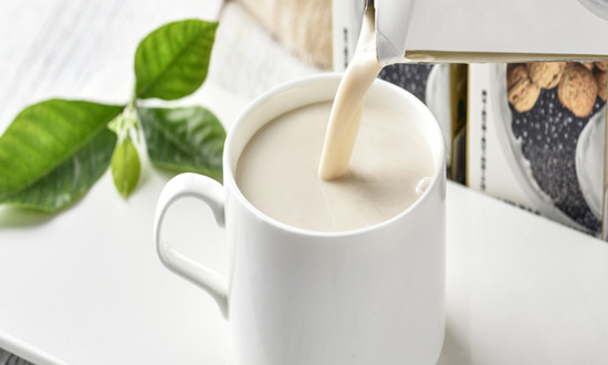 豆奶行業(yè)市場機遇深度調(diào)研 豆奶產(chǎn)業(yè)已成為食品行業(yè)未來發(fā)展的主要方向之一
